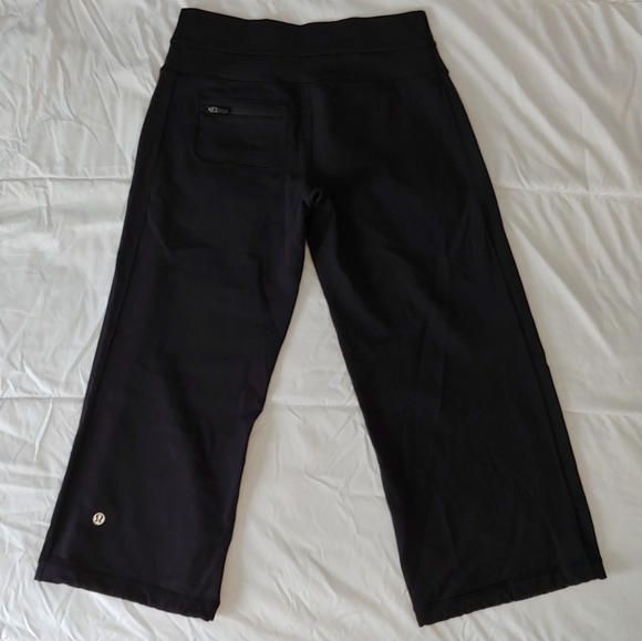 Lululemon cropped wide leg yoga pants - Picture 2 of 9